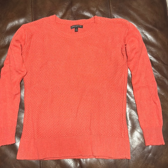 Coral knit Spring color sweater, size small - Picture 1 of 7